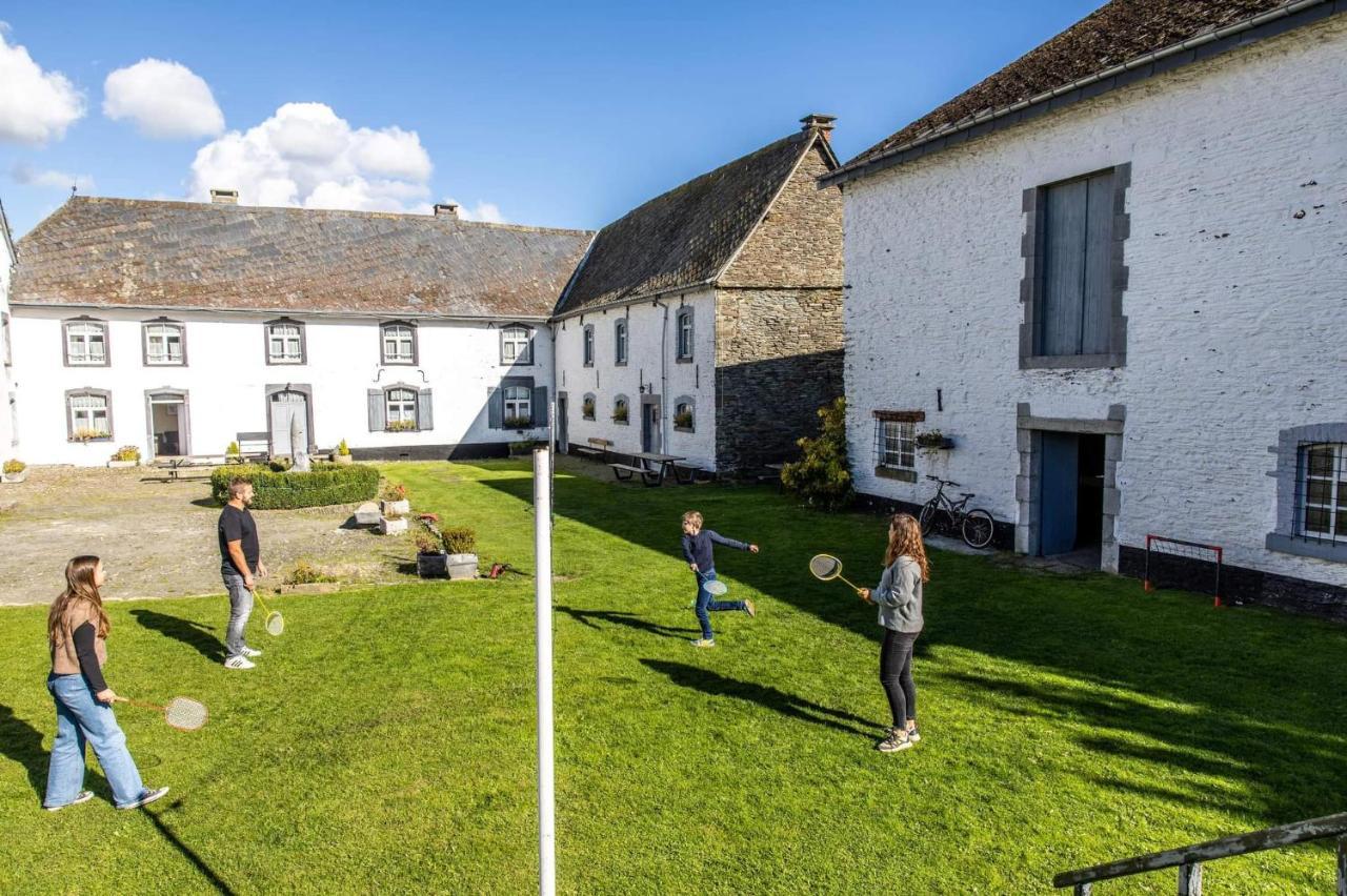 Manoir De Sterpigny, Château-ferme 17ème Siècle La Tour