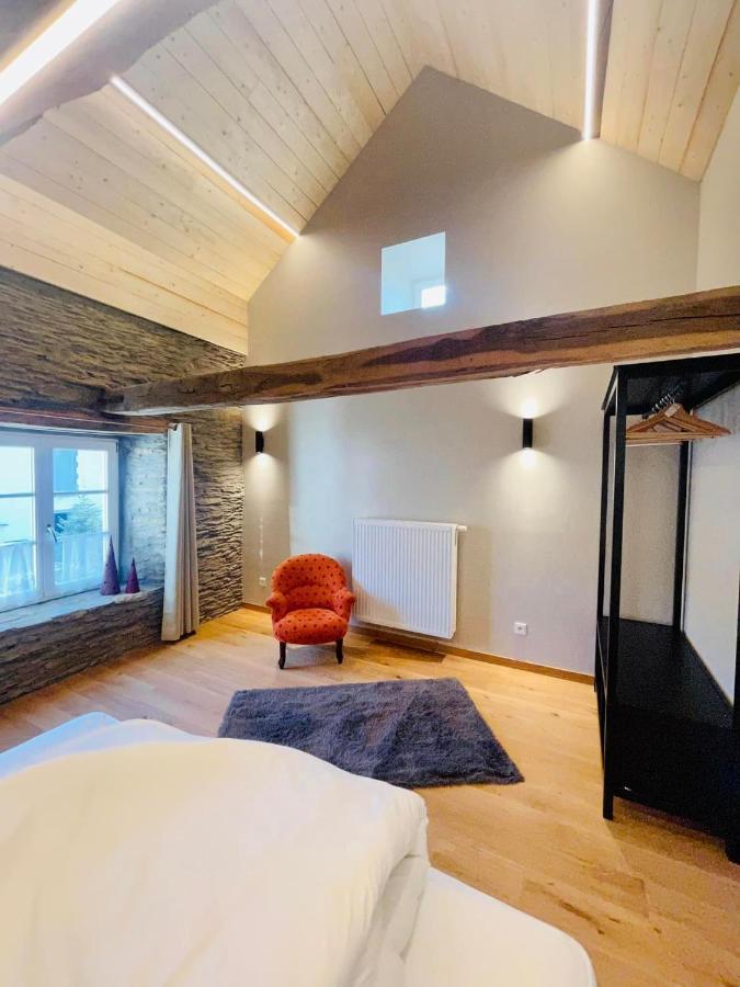 Manoir De Sterpigny, Château-ferme 17ème Siècle La Tour
