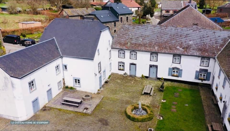 Manoir De Sterpigny, Château-ferme 17ème Siècle La Tour Hébergement de vacances *