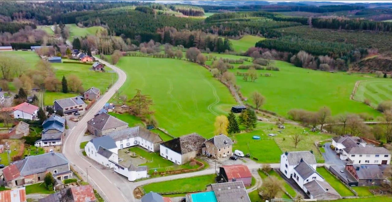 Manoir De Sterpigny, Château-ferme 17ème Siècle La Tour Hébergement de vacances